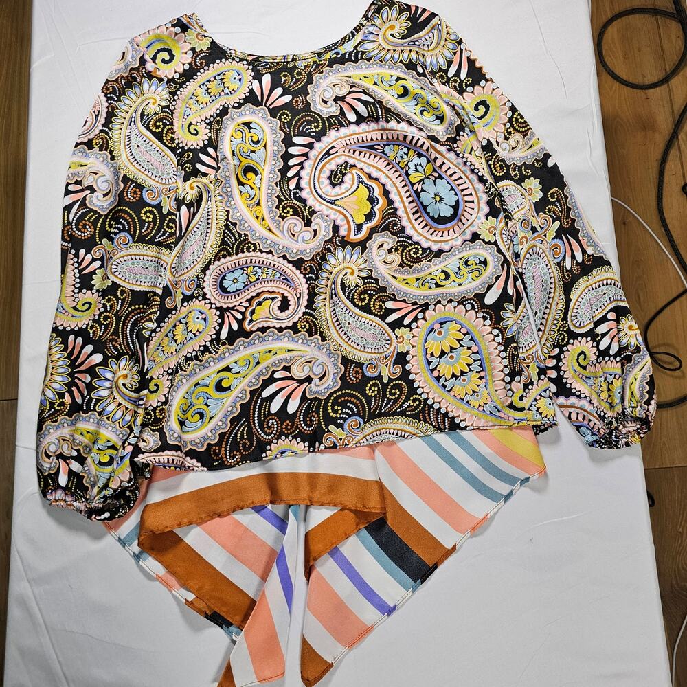Coco Bianco Paisley Blouse Small Scarf Hem Handkerchief Hem Boho‎ 3/4 Sleeve Top